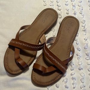 Women’s sandals